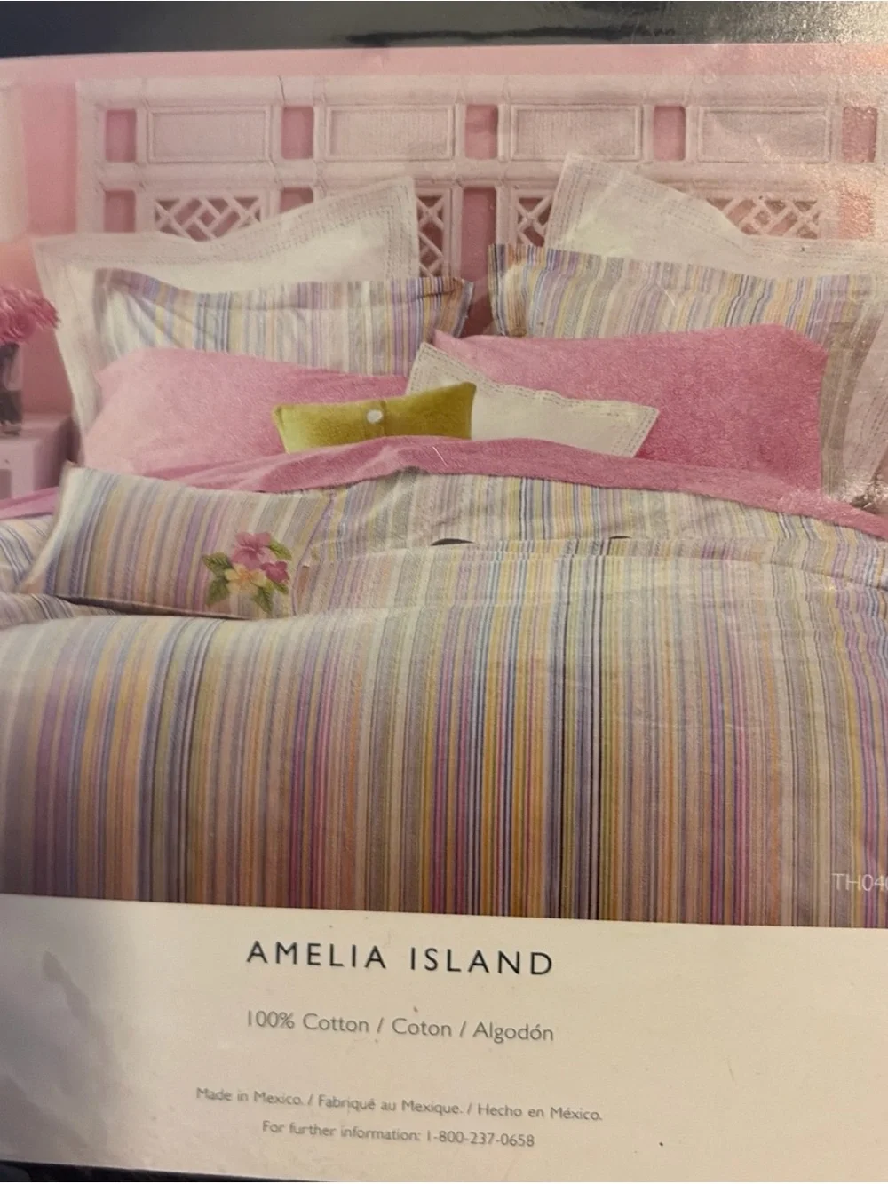 Tommy Hilfiger Pink Paisley 100% cotton queen flat sheet only 250 count NEW!!